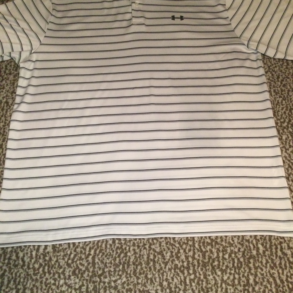 UNDER ARMOUR POLO SHIRT SIZE XXL (SMALL INK STAIN AS SHOWN IN PHOTO) - Picture 3 of 9